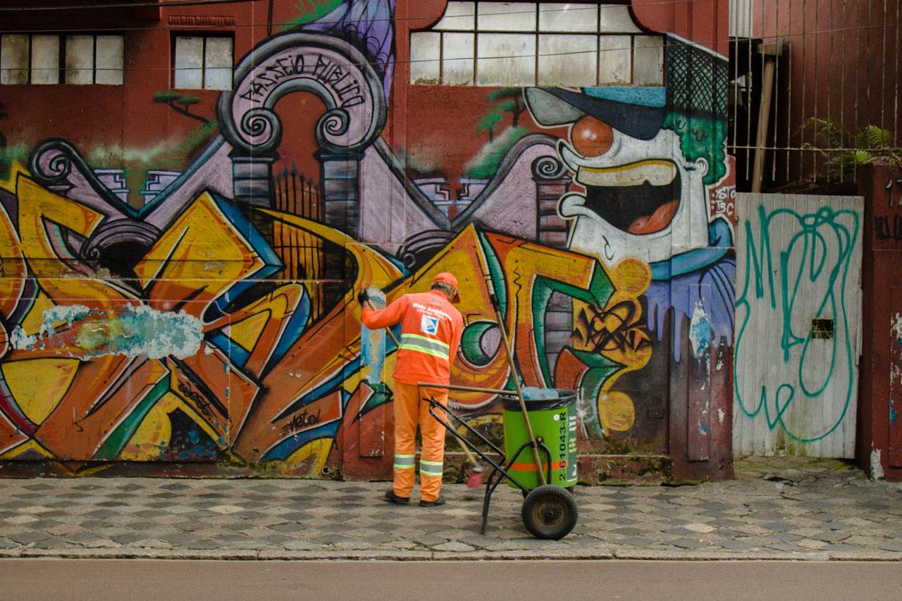 czym usunąć graffiti